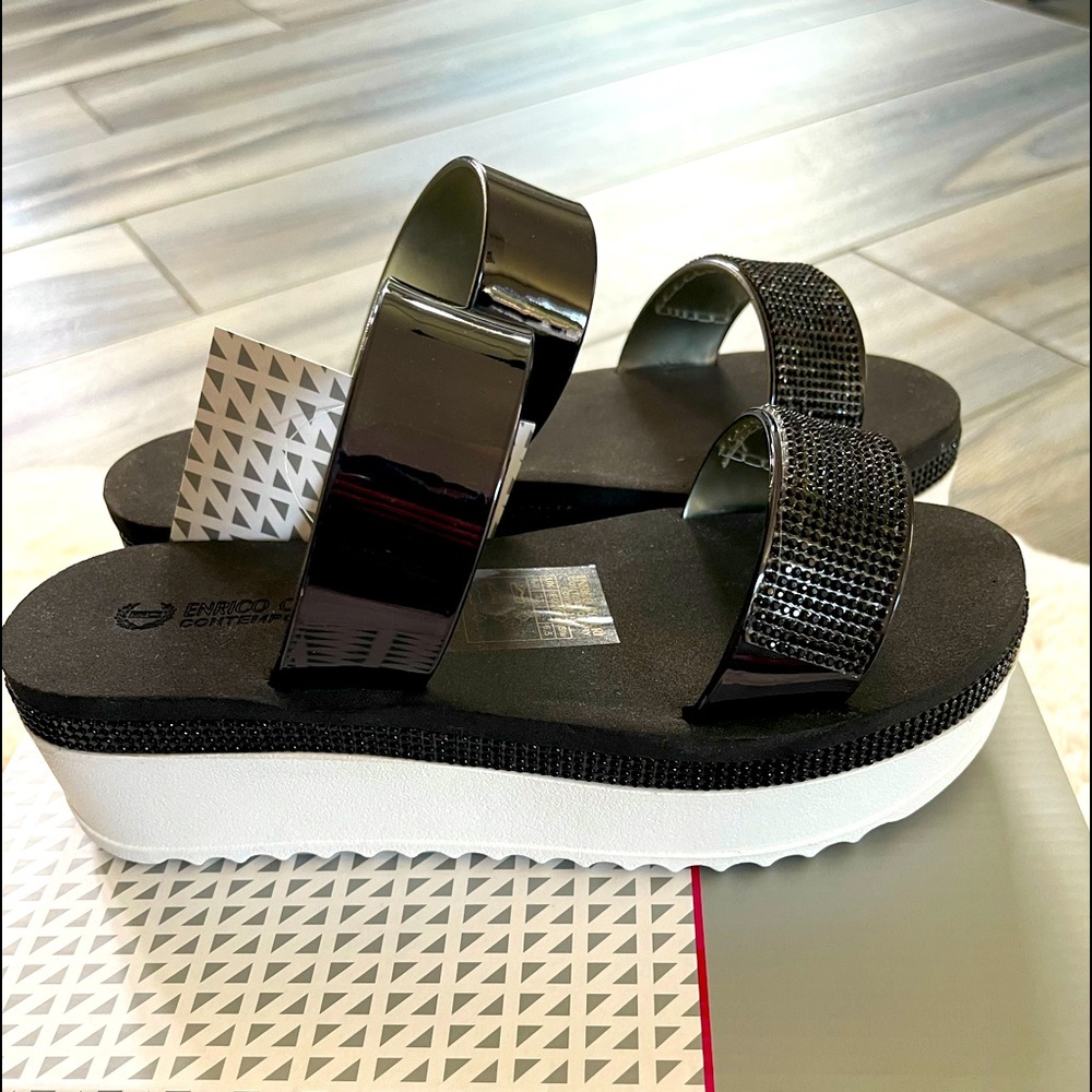 Enrico coveri Women’s sandals with rhinestones NWT